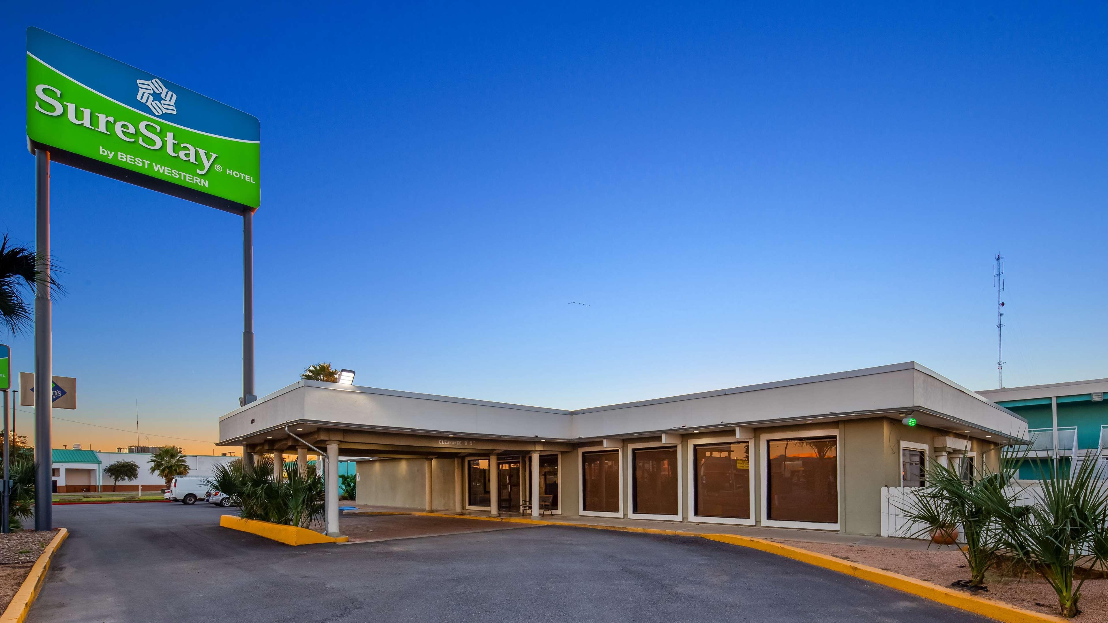 Laredo Hotel Inn Exterior photo