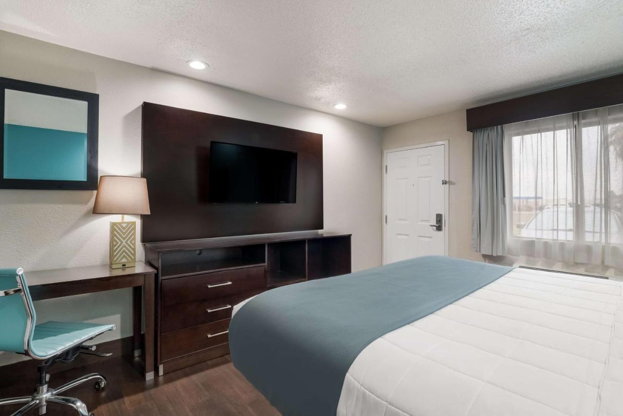 Laredo Hotel Inn Exterior photo